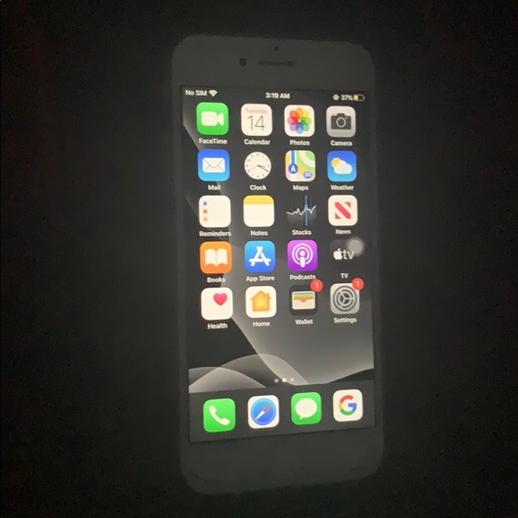 iPhone 7 - Picture 3 of 3